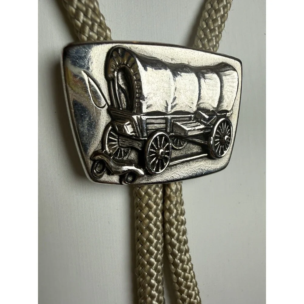 Vintage Hickok Western Pioneer Covered Conestoga Wagon Bolo Tie Metallic Cord